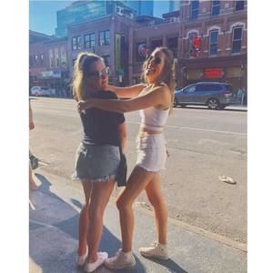 Meet your Posher, Abbey